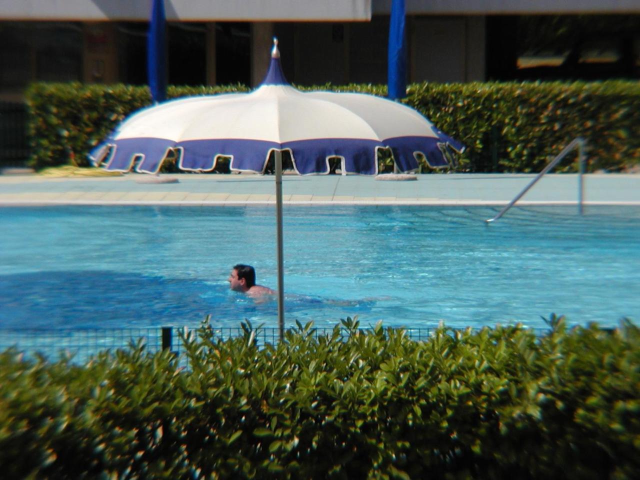 Appartamenti Valbella Con Piscina Bibione Exterior foto